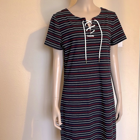 Tommy Hilfiger Dresses & Skirts - ⚫️Tommy Hilfiger navy blue, striped, short sleeve T-shirt dress, size medium